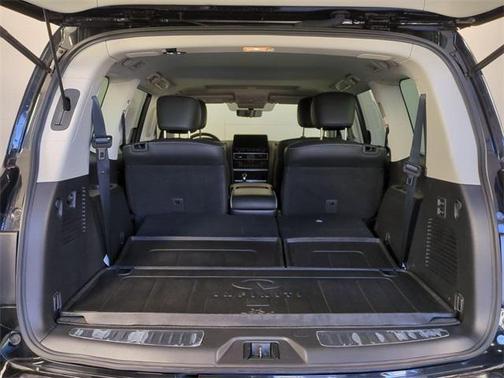 2022 INFINITI QX80 Premium Select