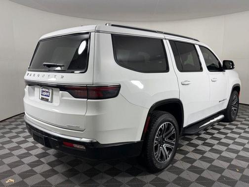 Bright White Clearcoat 2024 Jeep Wagoneer Series II