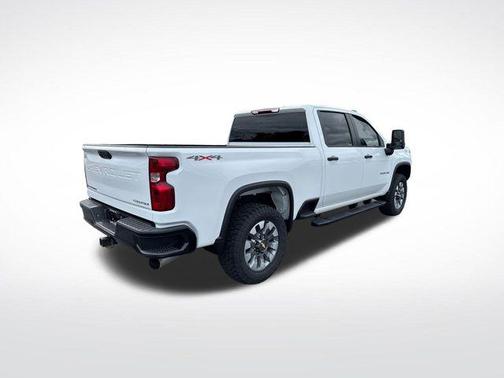 2022 Chevrolet Silverado 2500 Custom