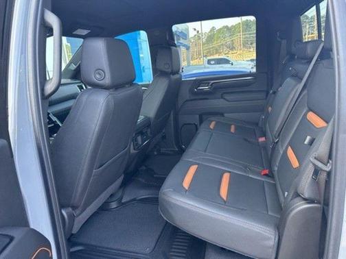 2025 GMC Sierra 2500 AT4