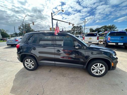 2016 Volkswagen Tiguan S