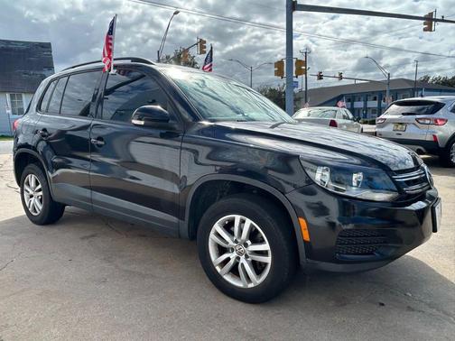 2016 Volkswagen Tiguan S