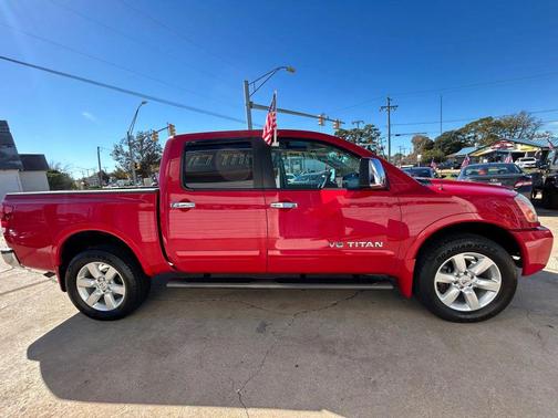 2011 Nissan Titan SL