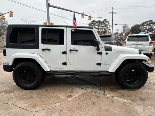 2012 Jeep Wrangler Unlimited Sahara