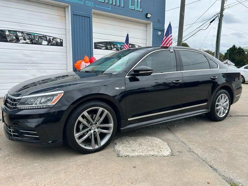 2019 Volkswagen Passat 2.0T R-Line