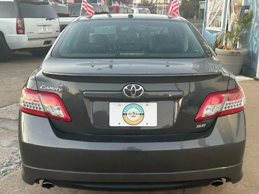 2011 Toyota Camry SE
