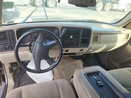 2003 Chevrolet Tahoe LS
