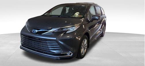 2025 Toyota Sienna Limited