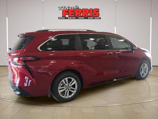 Pearl 2026 Toyota Sienna Limited