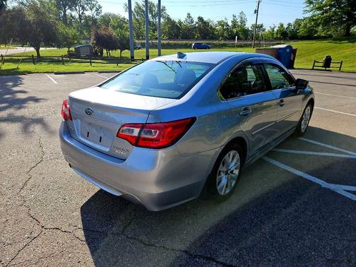 2016 Subaru Legacy Premium