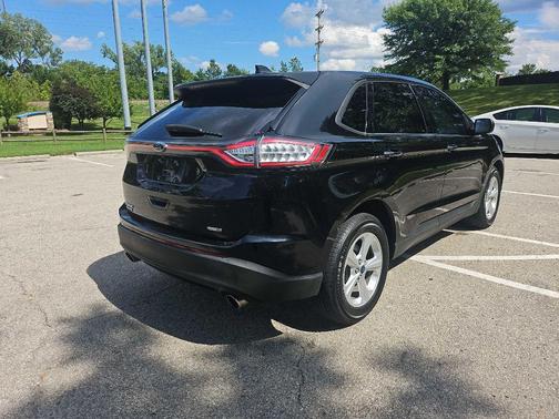 2017 Ford Edge SE