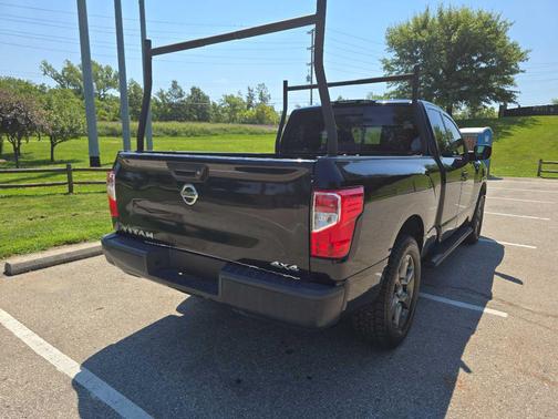 2017 Nissan Titan S