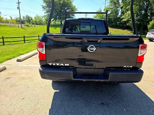 2017 Nissan Titan S