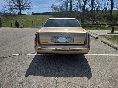 1999 Cadillac DeVille Base