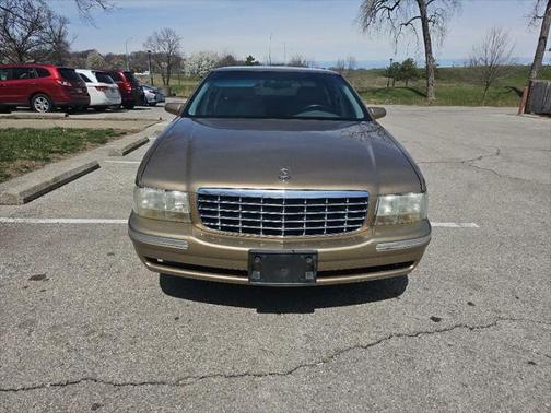 1999 Cadillac DeVille Base