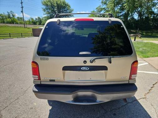 2000 Ford Explorer XLT