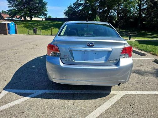 2014 Subaru Impreza 2.0i Premium