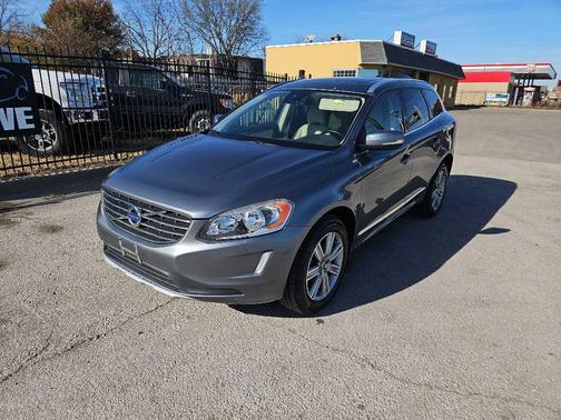 2016 Volvo XC60 T6 Drive-E