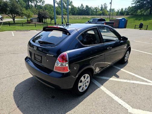 2011 Hyundai Accent GS