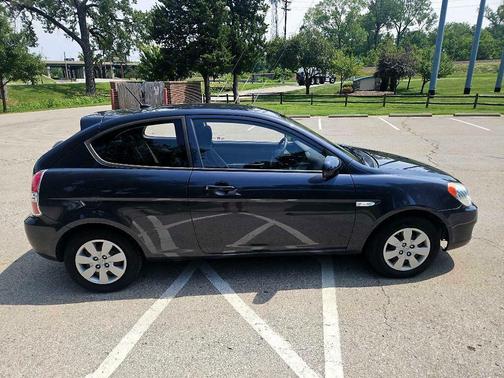 2011 Hyundai Accent GS