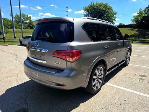 2013 INFINITI QX56 Base