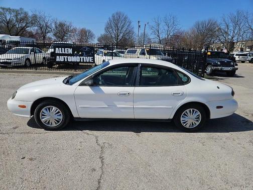 1999 Ford Taurus LX