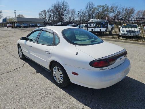 1999 Ford Taurus LX
