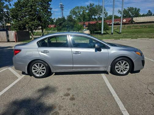 2014 Subaru Impreza 2.0i Premium
