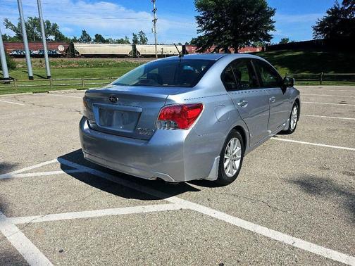 2014 Subaru Impreza 2.0i Premium