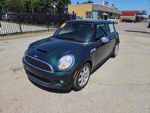 Green 2009 MINI Cooper S