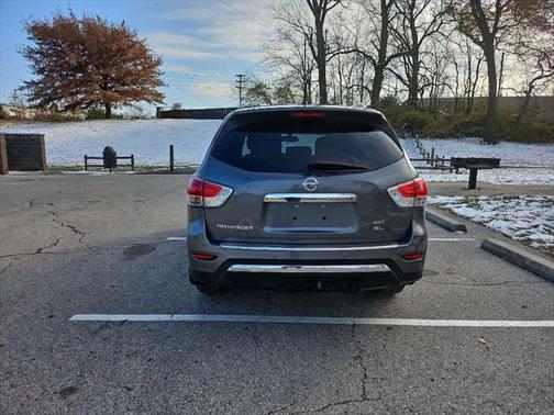 2015 Nissan Pathfinder SL