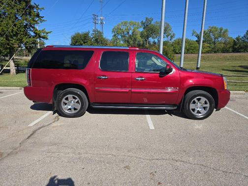 2008 GMC Yukon XL Denali