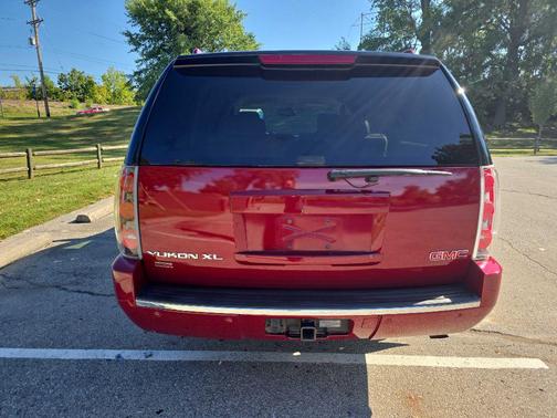 2008 GMC Yukon XL Denali