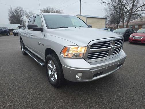 2017 RAM 1500 SLT
