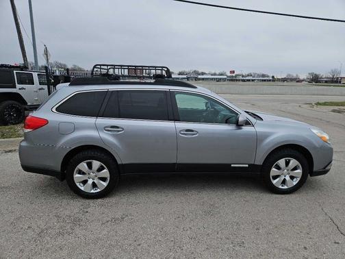 Steel Silver Metallic 2011 Subaru Outback 3.6R Limited