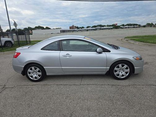 Silver 2009 Honda Civic LX