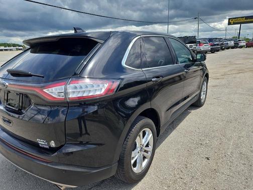 Black 2016 Ford Edge SEL