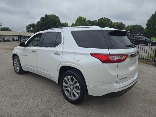 White 2018 Chevrolet Traverse Premier