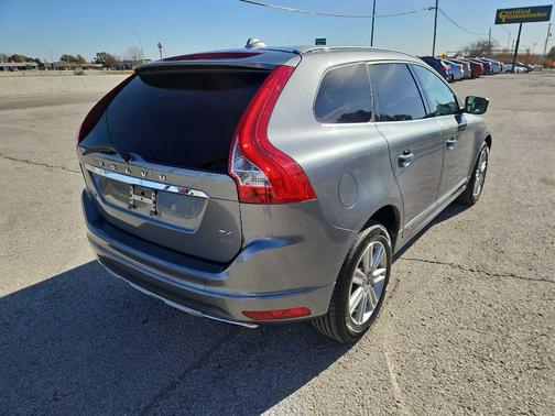 2016 Volvo XC60 T6 Drive-E