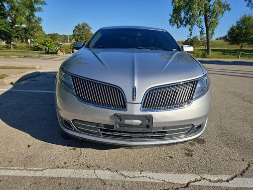 2013 Lincoln MKS Base