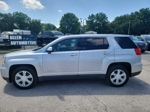 Silver 2017 GMC Terrain SLE-1