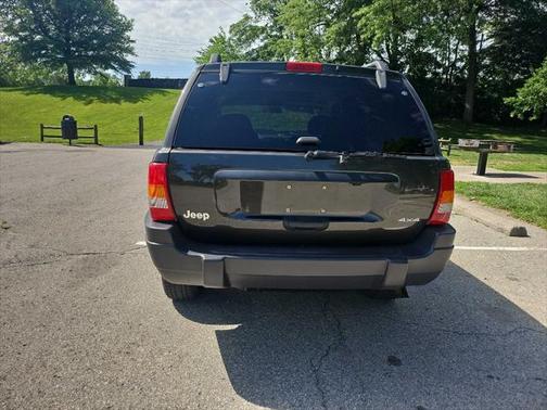 2004 Jeep Grand Cherokee Laredo