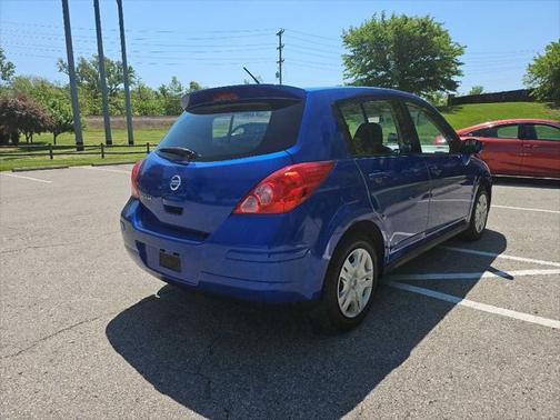 2011 Nissan Versa 1.8 S