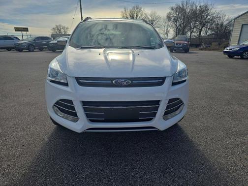 White 2014 Ford Escape SE