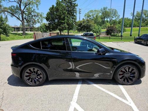 Black 2021 Tesla Model Y Performance