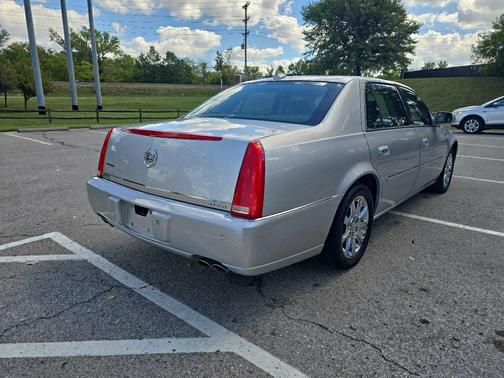 2009 Cadillac DTS 1SC