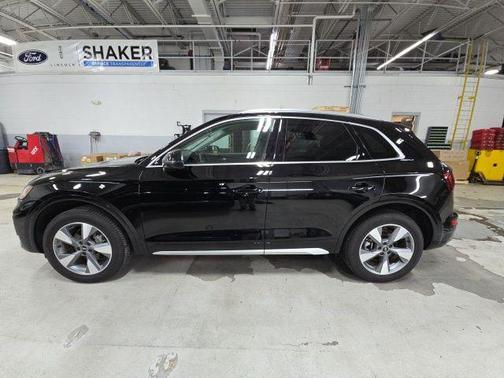 2024 Audi Q5 40 Premium