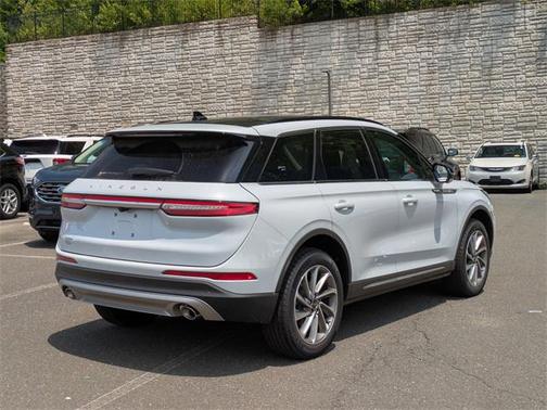 2025 Lincoln Corsair Premiere