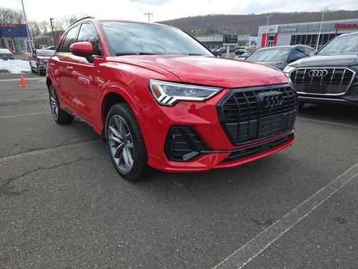 2024 Audi Q3 45 S line Premium Plus