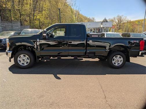 2025 Ford F-250 XLT